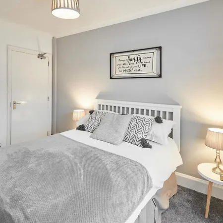 Apartment 4 Glencoe Whitby