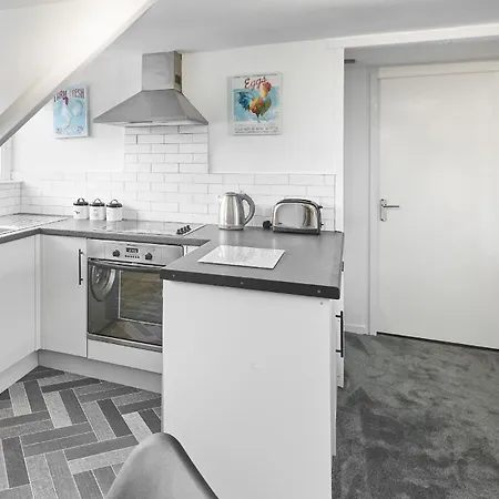 4 Glencoe Apartment Whitby