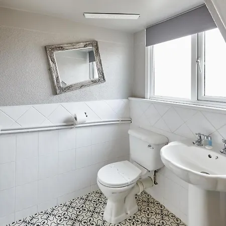 4 Glencoe Whitby